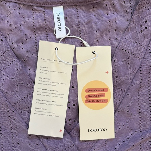 NWT DOKOTOO Purple Eyelet Long Sleeve V Neck Blouse Size Large - Picture 3 of 9